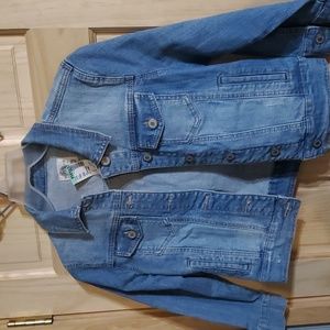 Womens / juniors new with tags denim jacket size large